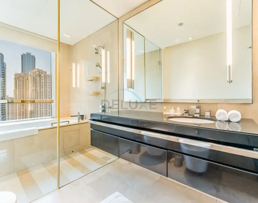 Luxueux appartement 1 chambre avec vue imprenable sur le canal de Dubaï, juste à côté — Dubai Marina — photo 14