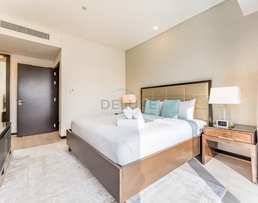 Appartement d'une chambre en étage élevé avec vue panoramique sur le canal de Dubaï — Dubai Marina — photo 14