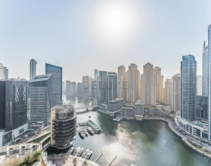 Appartement d'une chambre en étage élevé avec vue panoramique sur le canal de Dubaï — Dubai Marina — photo 6