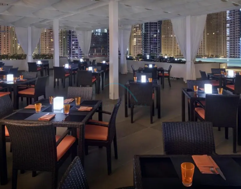 Luxueux appartement 1 chambre avec vue imprenable sur le canal de Dubaï, juste à côté — Dubai Marina — photo 25