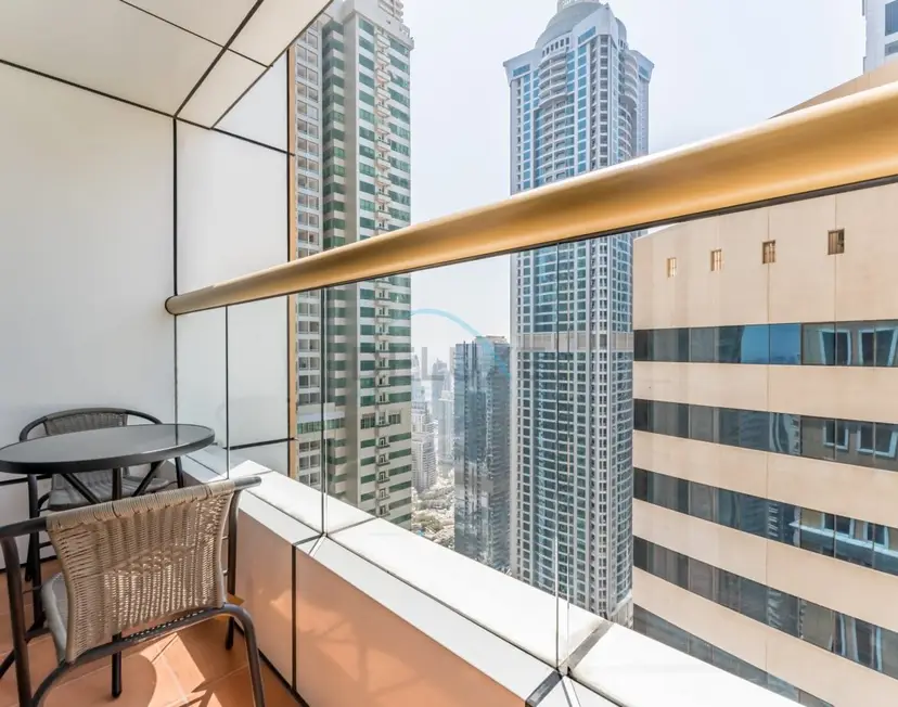 2-Schlafzimmer-Apartment in großer Höhe mit teilweisem Marinablick — Dubai Marina — photo 12