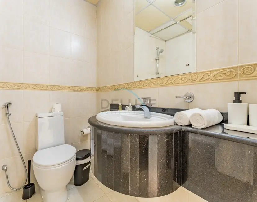 2-Schlafzimmer-Apartment in großer Höhe mit teilweisem Marinablick — Dubai Marina — photo 16