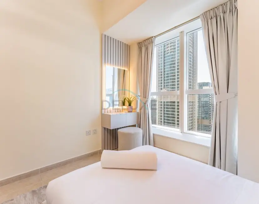 2-Schlafzimmer-Apartment in großer Höhe mit teilweisem Marinablick — Dubai Marina — photo 18
