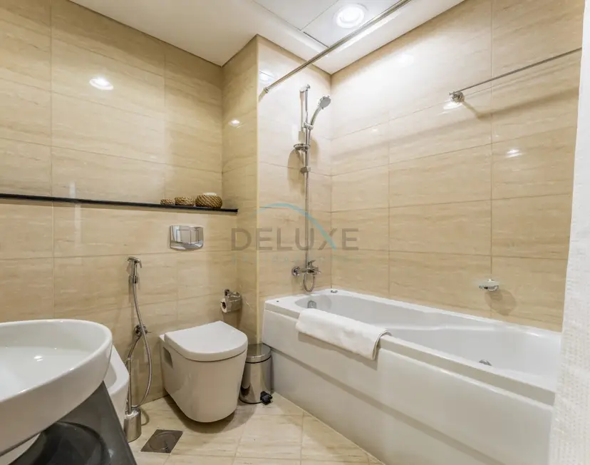 3-Bedroom with Sea View, Short Stroll From Marina Walk — Dubai Marina — photo 14