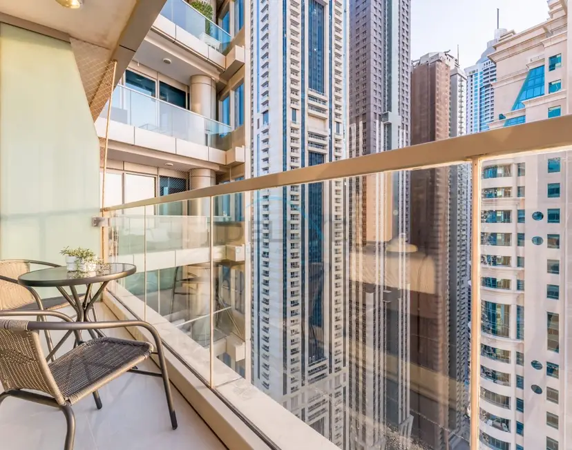 3-Bedroom with Sea View, Short Stroll From Marina Walk — Dubai Marina — photo 22