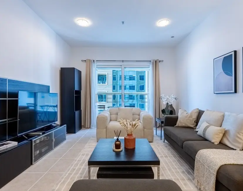 Appartement en étage élevé avec vue imprenable sur la mer — Dubai Marina — photo 2