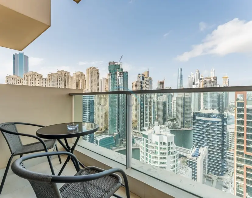 Appartement 1 chambre en étage élevé, balcon avec vue sur le canal de Dubaï — Dubai Marina — photo 3