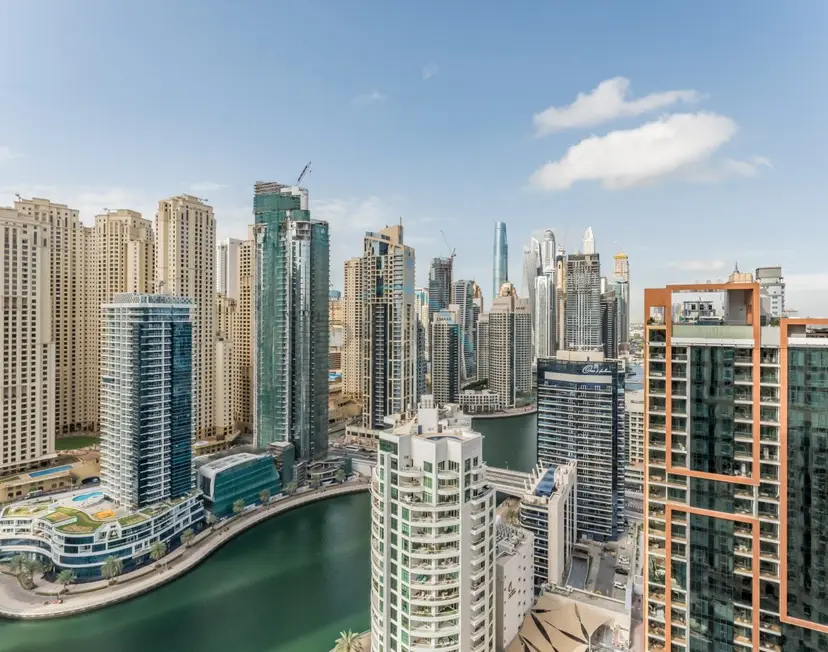 Appartement 1 chambre en étage élevé, balcon avec vue sur le canal de Dubaï — Dubai Marina — photo 13