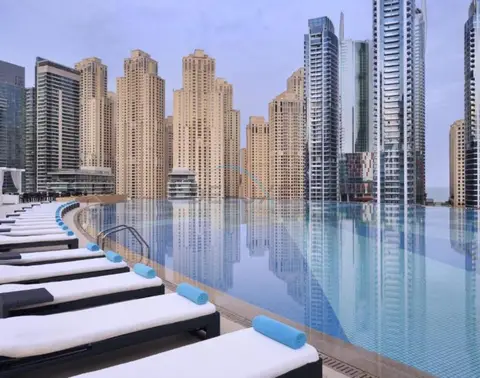 Appartement 1 chambre en étage élevé, balcon avec vue sur le canal de Dubaï — Dubai Marina — photo 5